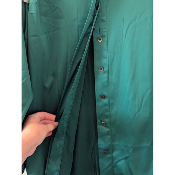 Lane Bryant Womens Plus Size 24 Emerald Green Satin Button-Up Blouse - Picture 2 of 8